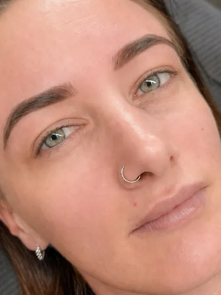 Brow design and tinting result